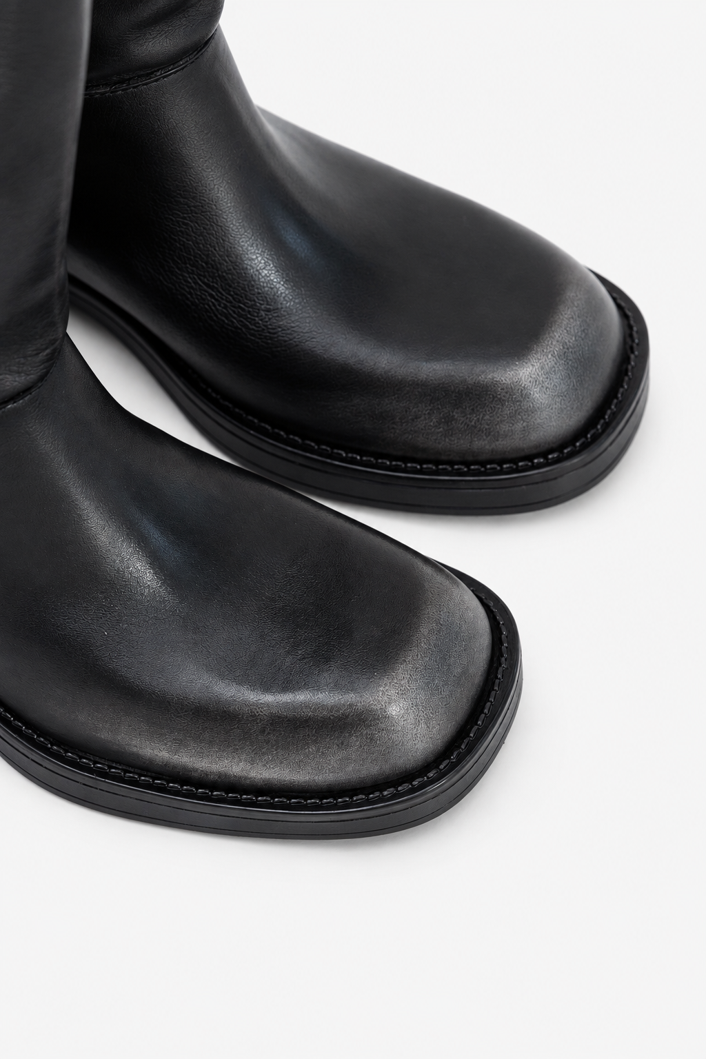 JESS VINTAGE BLACK - dettaglio punta