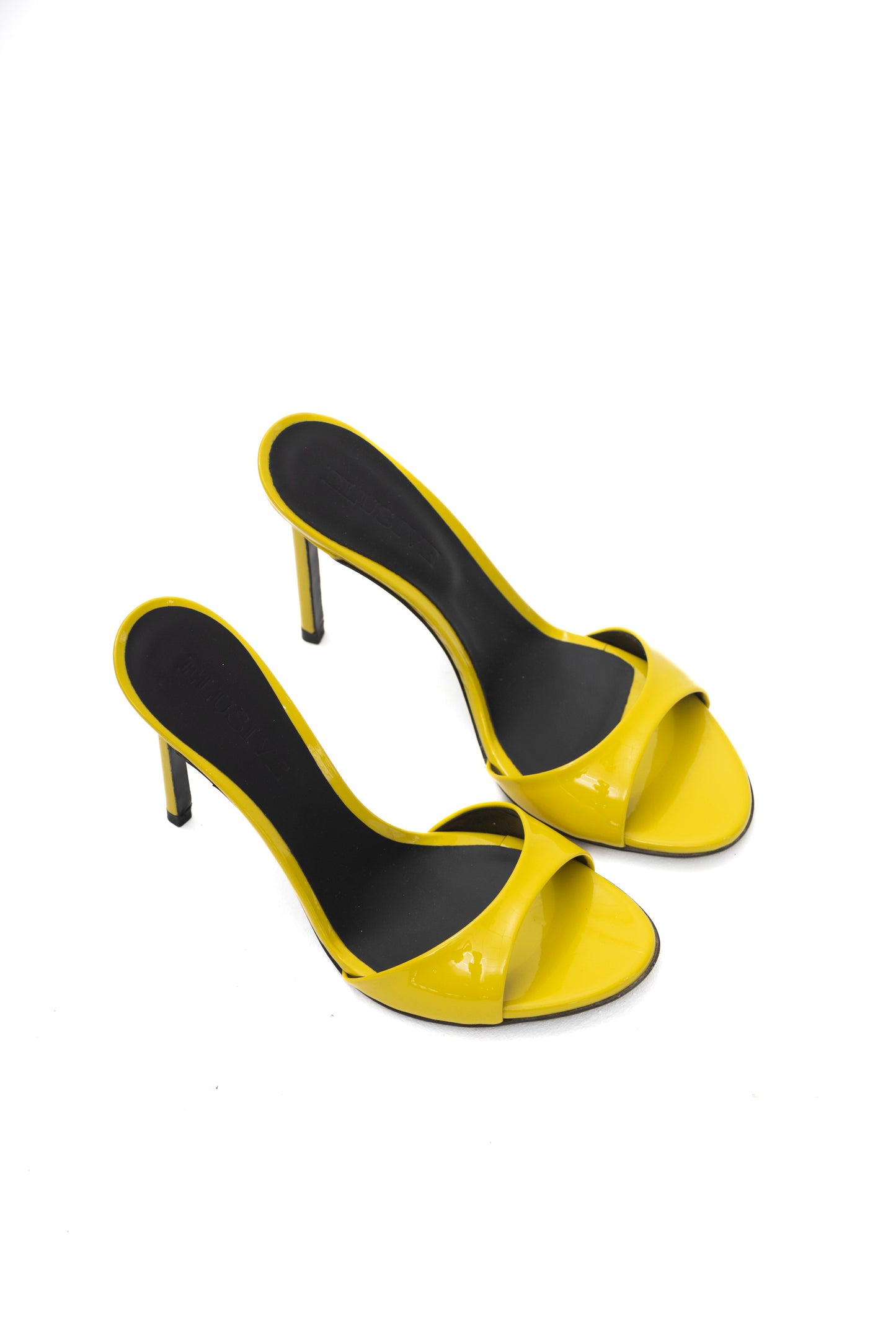 MATHILDE PATENT YELLOW