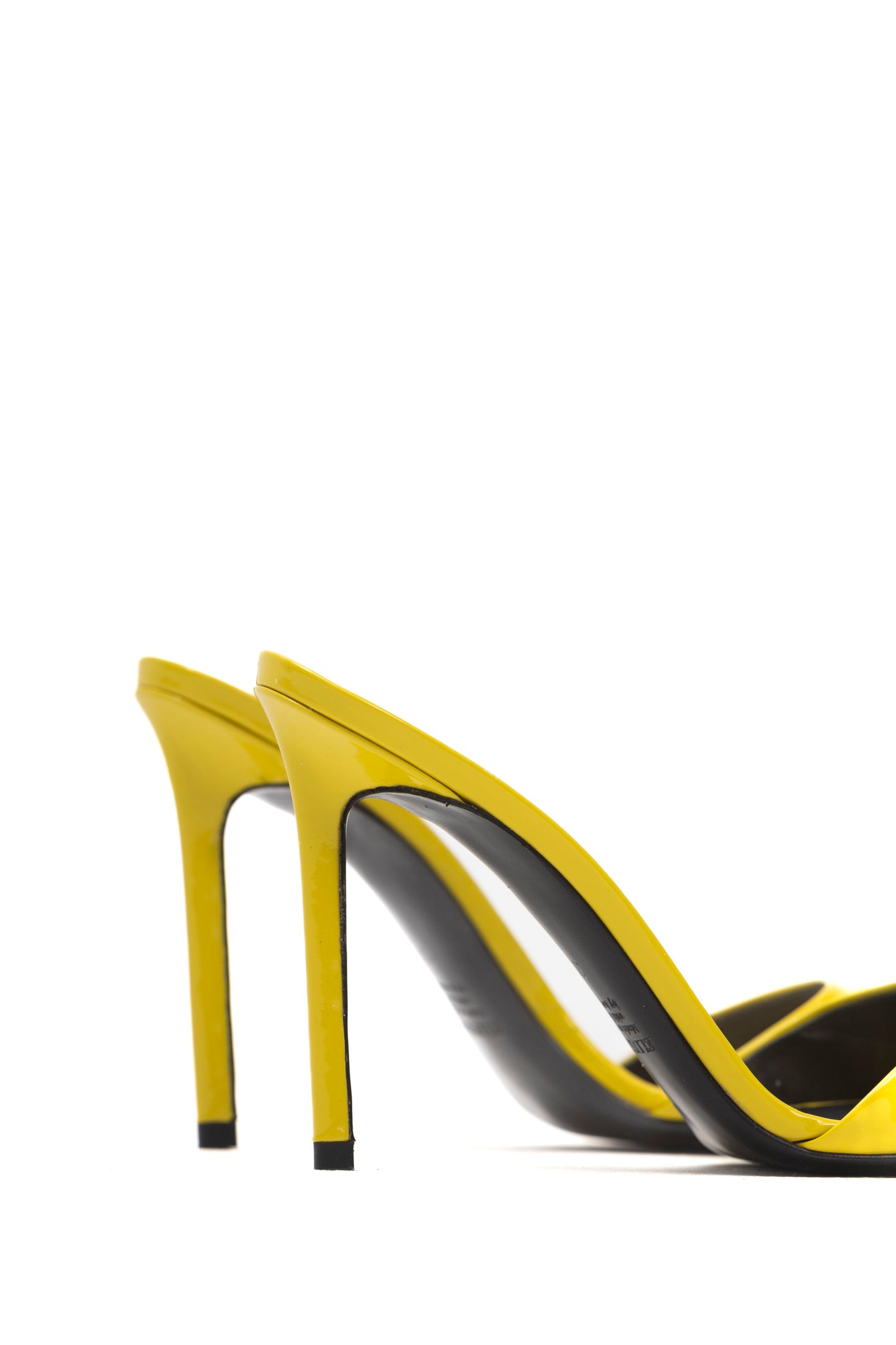 MATHILDE PATENT YELLOW