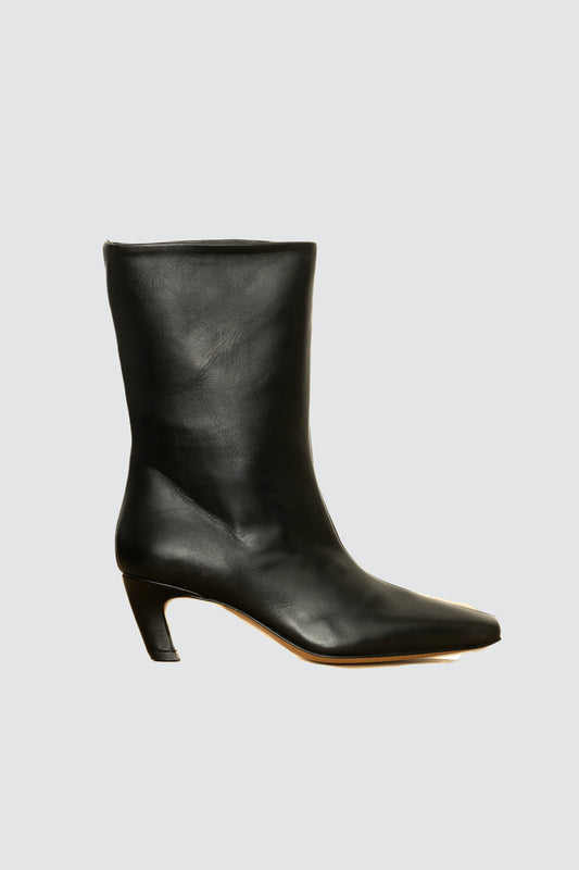 ADELAIDE BLACK