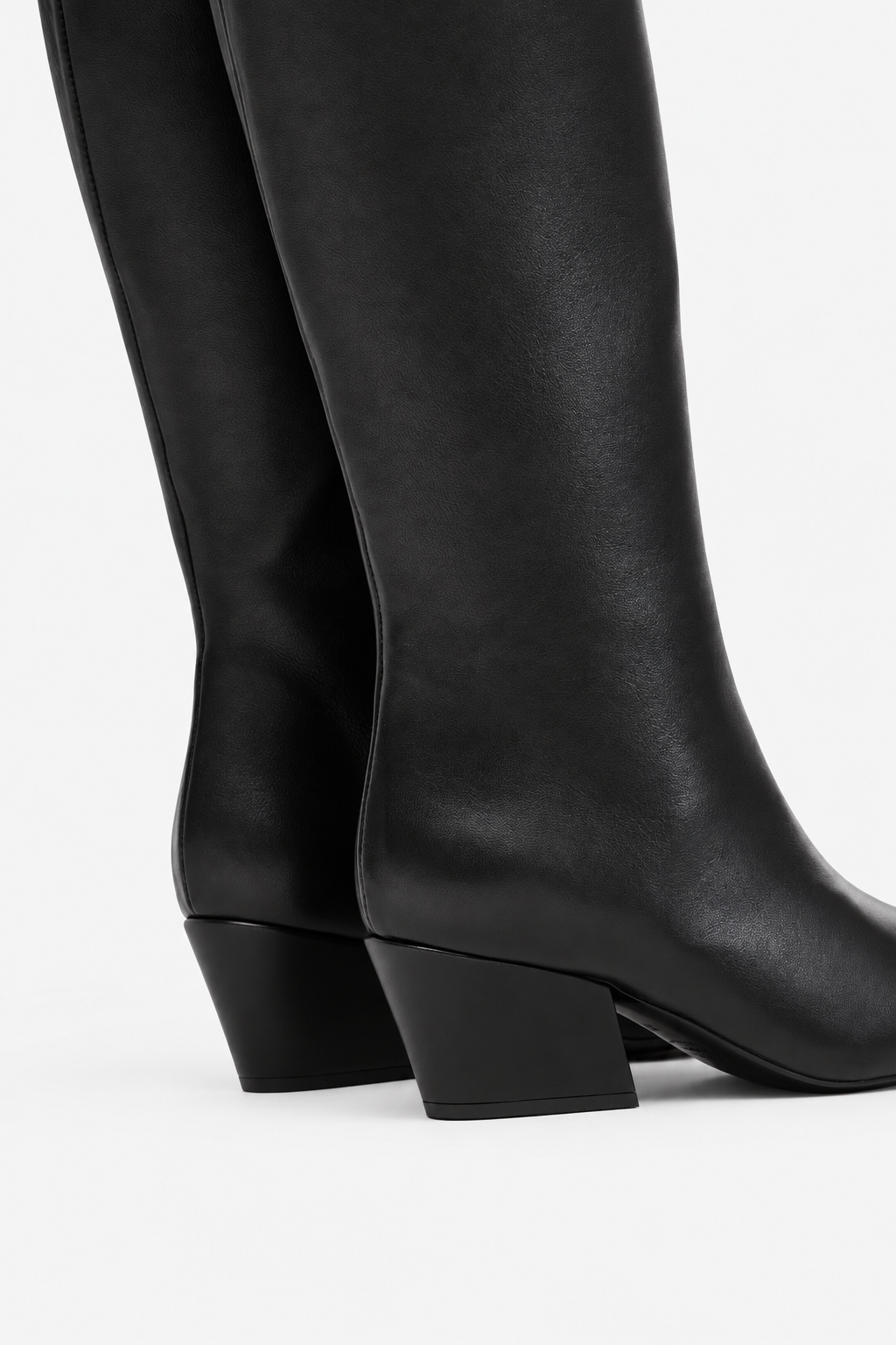 VIRGINIA BLACK – dettaglio tacco